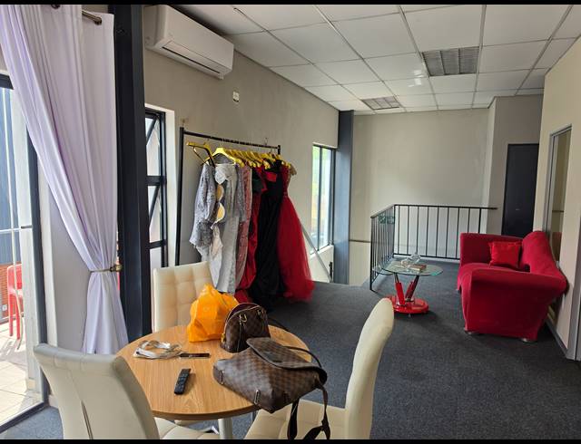 677M² WAREHOUSE TO LET IN COSMO BUSINESS PARK
